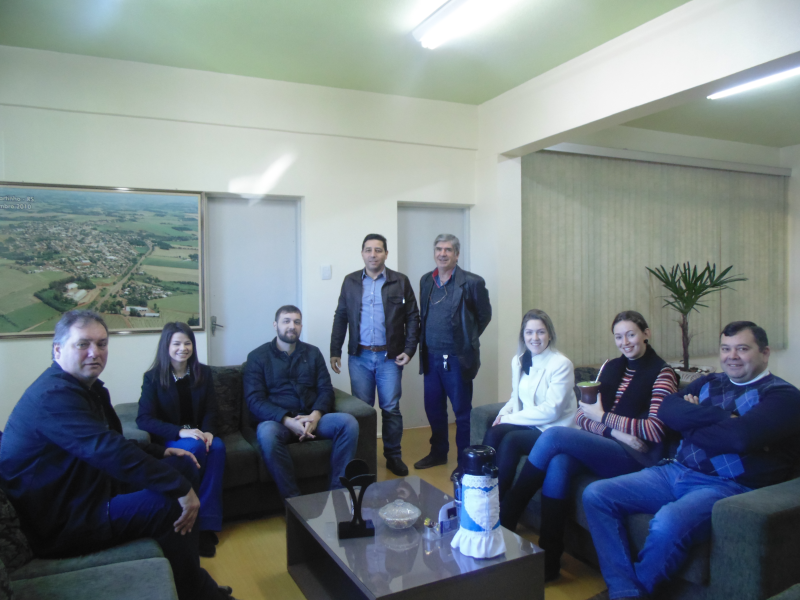 POSSE DE NOVOS SERVIDORES